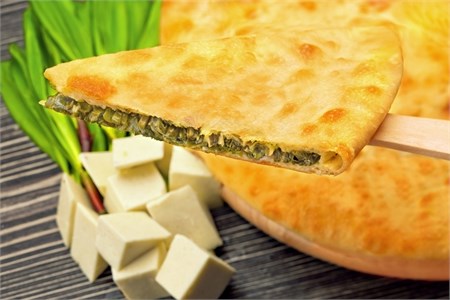 С сыром и черемшой, 1000 гр. Осетинский пирог  "Давонджын" - фото 4678