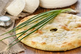 С сыром и зеленым луком, 1000 гр. Осетинский пирог "Хъадынзджын"